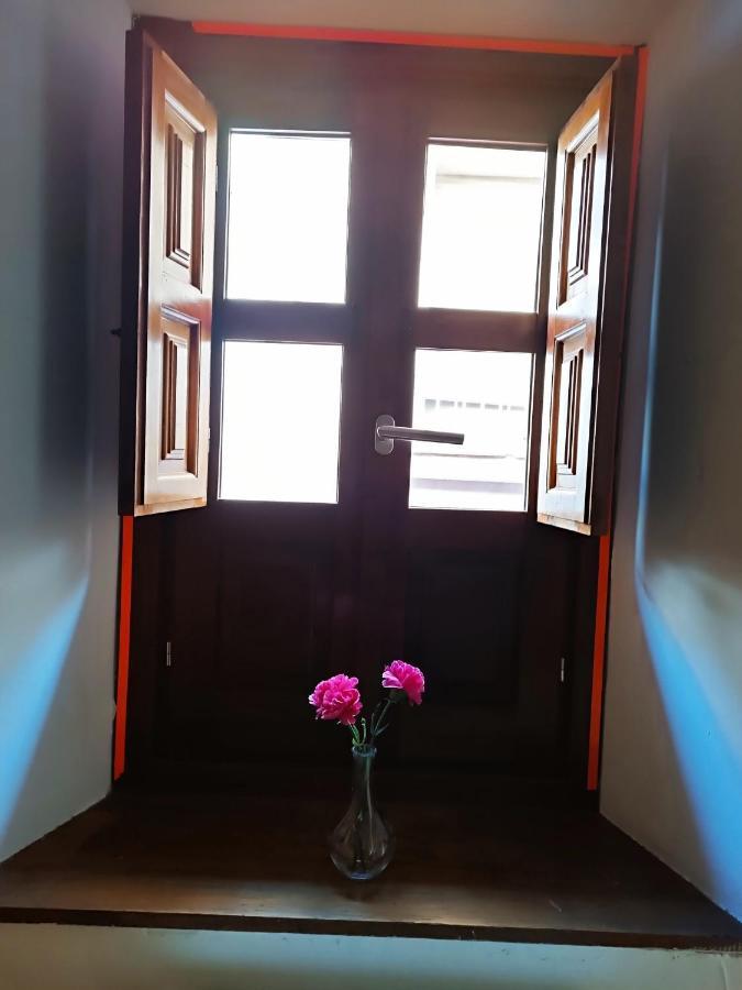 Corrala De San Anton. Sencillo Apartamento En Pleno Centro Granada Eksteriør billede